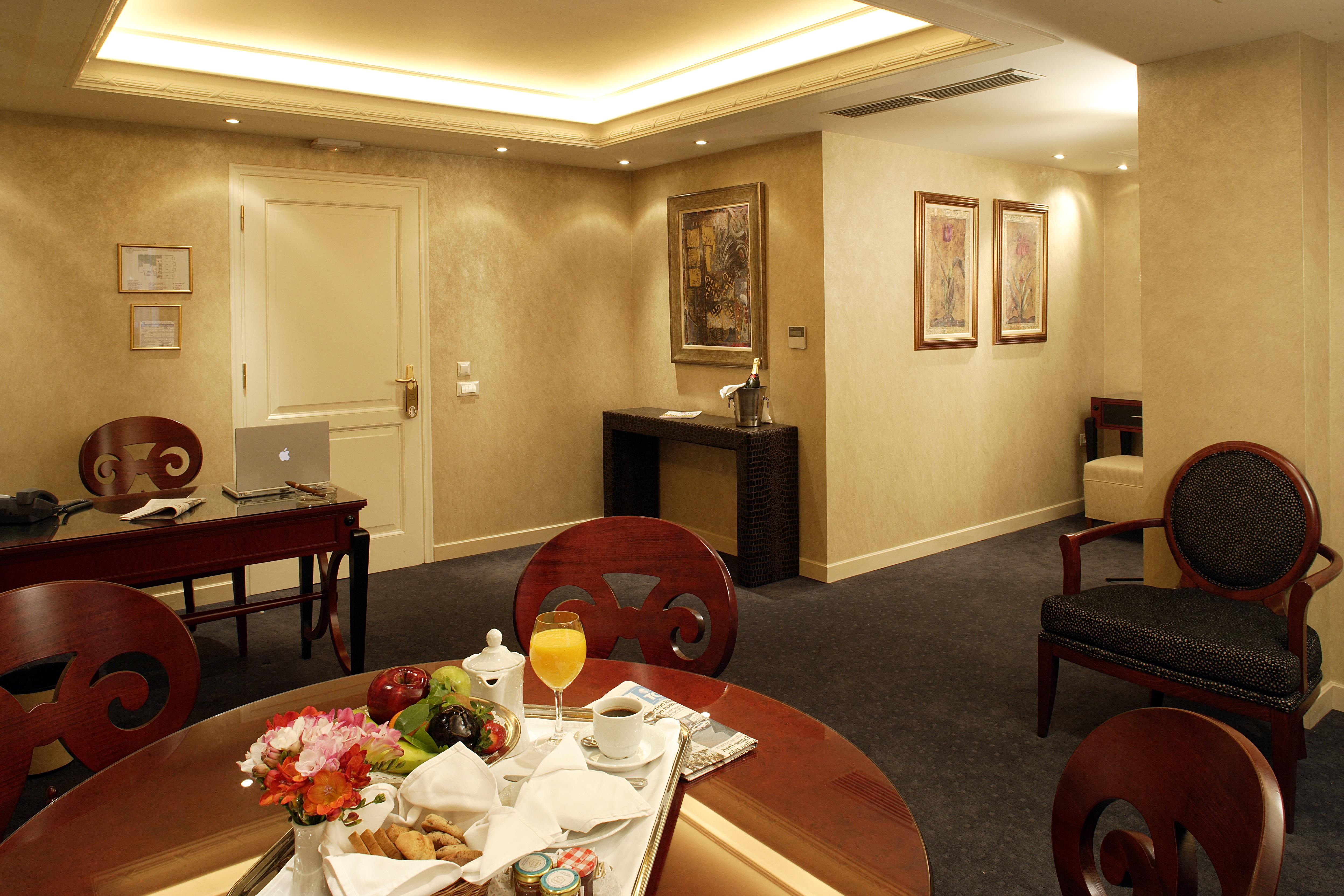 Theoxenia House 4*